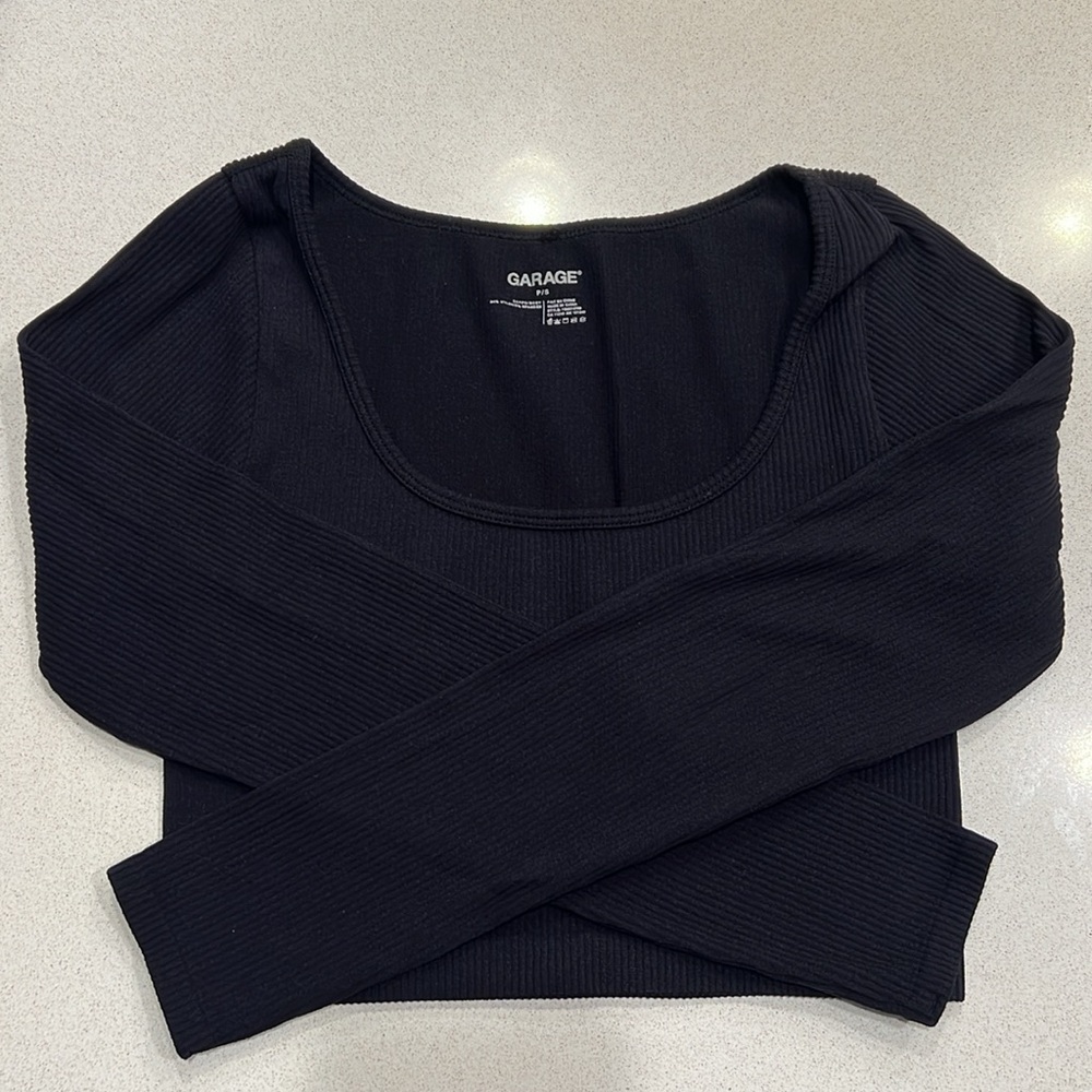 🔴Garage - Stevie Long Sleeve Black Seamless Top - Size S - Picture 9 of 10